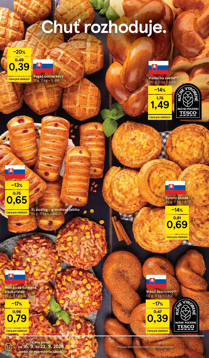Tesco leták, strana 22 z 42 — Vianočka svetlá, Mini pizza šunková s kukuricou, Syrový slimák